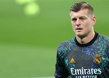 كروس أصبت بـ3 غرز أمام برشلونة وحاولت الهروب من مواجهة بيكيه وألبا