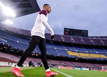 ليكيب تكشف خطة برشلونة وتشافي للاجتماع بـ مبابي