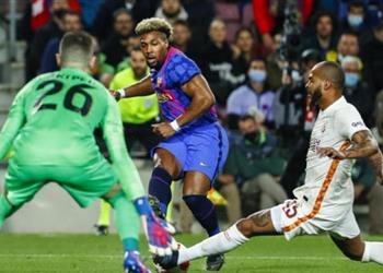 شكوك حول استمرارية أداما تراوري في برشلونة