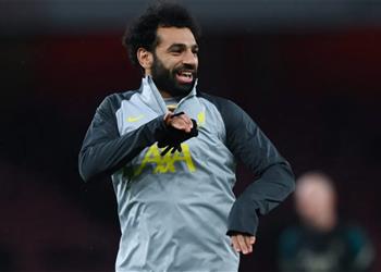 بديل محمد صلاح ليفربول ينافس برشلونة على مهاجم أياكس