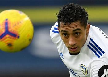 ليدز يرد على عرض برشلونة الأول لضم رافينيا