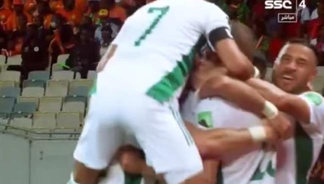 هدف الجزائر الاول في مرمي الكاميرون بتصفيات كاس العالم