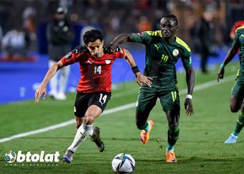 والد عمر جابر يوجه رسالة للجماهير بشأن نجله ويصرح أقرب لاعب لـ محمد صلاح لم ينضم للمنتخب