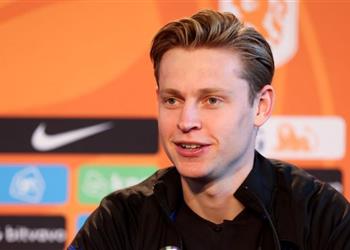 دي يونج أتطو ر في برشلونة والصفقات الجديدة أضافت لنا