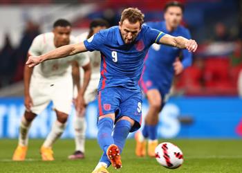 هاري كين عن معادلة رقم بوبي تشارلتون متعطش للمزيد