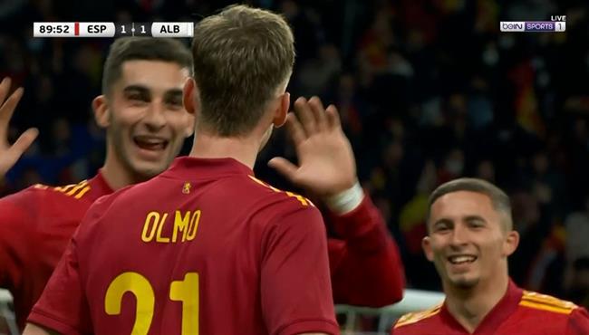 هدف فوز اسبانيا الرائع علي البانيا في الوقت القاتل 2 1 داني أولمو