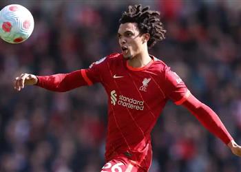 أرنولد يكشف عن ناديه المفضل بعد ليفربول