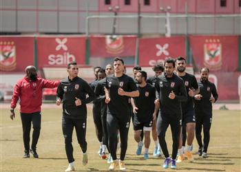 مران الأهلي انتظام ميكيسوني وعمار حمدي يطير إلى قطر وتقسيمة للاعبين