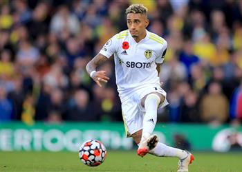 برشلونة يرفع عرضه لضم رافينها من ليدز