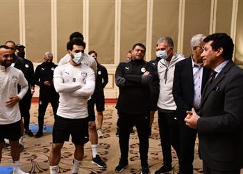 وزير الرياضة لـ لاعبي منتخب مصر لن نستسلم وأديتم ما عليكم