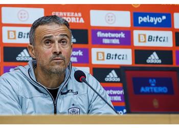 إنريكي إسبانيا قادرة على محاربة أي خصم وتمنيت تواجد إيطاليا في كأس العالم 2022