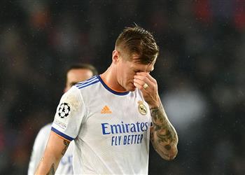 تشخيص إصابة كروس وموقفه من اللحاق بمباراة ريال مدريد وباريس سان جيرمان