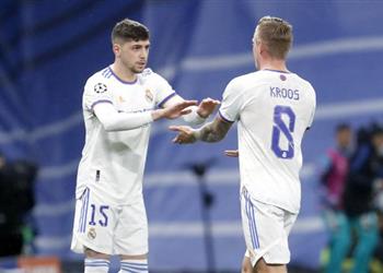 أنشيلوتي يوضح موقف فالفيردي وكروس من مباراة باريس سان جيرمان