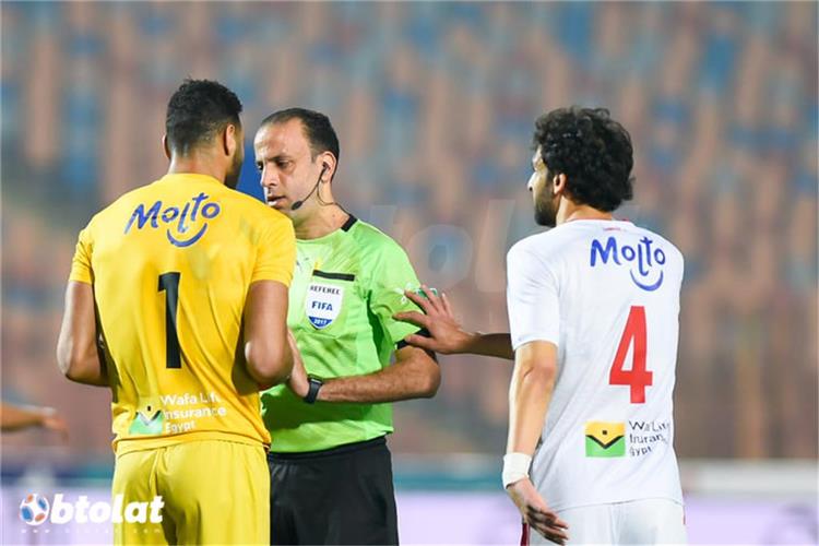الحكم محمد الحمفي من مباراة الزمالك وفيوتشر في الدوري
