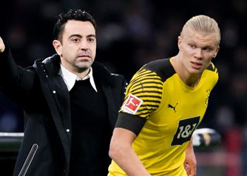 برشلونة يعلق على أنباء اجتماع تشافي بـ هالاند