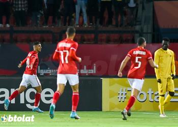 فيديو محمد شريف يسجل هدف الأهلي الأول أمام المريخ