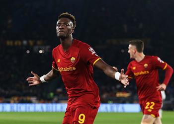 فيديو أبراهام يقود روما لتحقيق فوز قاتل على أتالانتا بالدوري الإيطالي