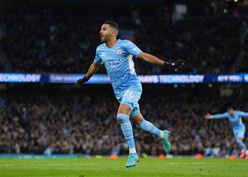 فيديو تسديدة على الطائر رياض محرز يسجل هدف مانشستر سيتي الثالث أمام مانشستر يونايتد