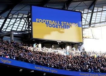 بيان رسمي الدوري الإنجليزي يوقف بث مبارياته في روسيا