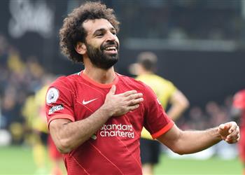جاري نيفيل أفضل تعاقد مانشستر يونايتد مع مبابي أو هالاند بدلا من محمد صلاح