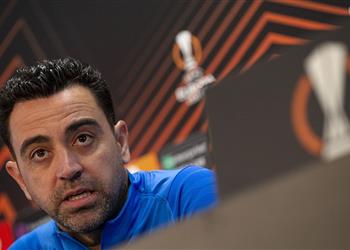 تشافي أتمنى التوفيق لـ ميسي ضد ريال مدريد وإشبيلية مرشح للفوز بالدوري الأوروبي أكثر من برشلونة