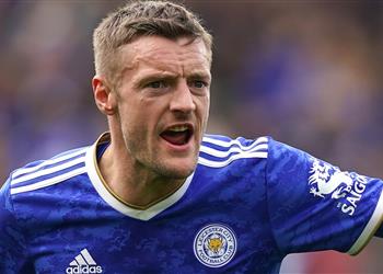 مدرب ليستر سيتي يعلن خبر ا سيئ ا عن فاردي