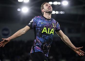 هاري كين يتفوق على ظهير ليفربول ويفوز بجائزة لاعب شهر مارس في الدوري الإنجليزي