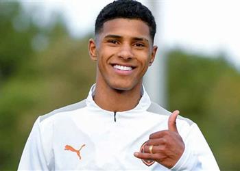 رسمي ا شاختار ي علن انضمام فينيسيوس لـ ريال مدريد