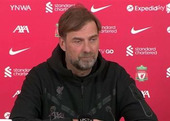 كلوب يكشف موقف أرنولد وثنائي ليفربول من اللعب أمام واتفورد