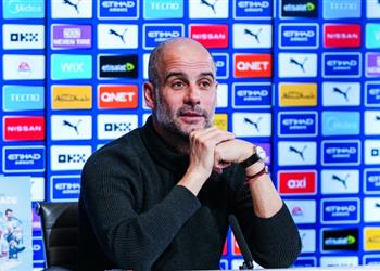 جوارديولا يرد بكلمة واحدة على معركة الدوري الإنجليزي بين مانشستر سيتي وليفربول