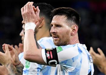 الإعلام الأرجنتيني يتذكر بندقية ميسي في السعودية ويحذر مواجهتهم في المونديال ليست سهلة