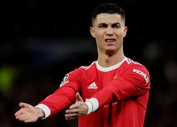 شرطة ميرسيسايد تحقق في تحطيم رونالدو لهاتف طفل