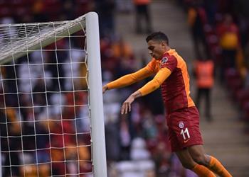 فاناتيك تكشف سبب غياب مصطفى محمد عن مباراة جالطة سراي وفناربخشة