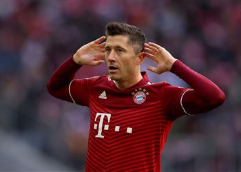 تقارير سيناريو ألابا قد يتكرر في انتقال ليفاندوفسكي إلى برشلونة