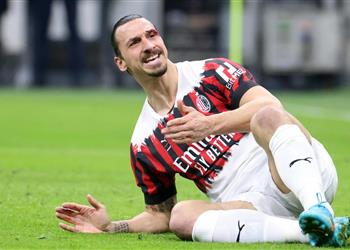 ميلان يفقد إبراهيموفيتش في مواجهتي إنتر ميلان ولاتسيو