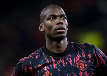 قرار مانشستر يونايتد بشأن بوجبا يثير غضب لاعبي الفريق