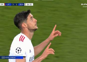 فيديو ياريمتشوك يسجل هدف بنفيكا الثاني أمام ليفربول