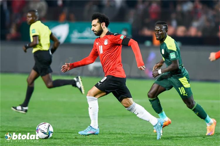 محمد صلاح وساديو ماني خلال مباراة مصر والسنغال