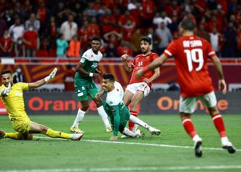 كاف يقرر معاقبة الرجاء المغربي قبل مواجهة الأهلي في دوري أبطال إفريقيا