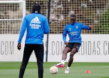 أنشيلوتي في ورطة قبل مباراة ريال مدريد وإشبيلية