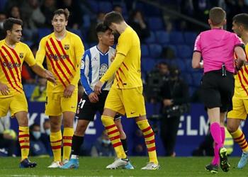 إسبانيول يسخر من إقصاء برشلونة أمام آينتراخت فرانكفورت بالدوري الأوروبي