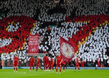 مانشستر يونايتد وآرسنال وثنائي الدوري الإنجليزي يحيون ذكرى ضحايا جماهير ليفربول