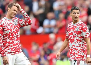 رسمي ا لاعب مانشستر يونايتد يعلن رحيله عن الفريق نهاية الموسم