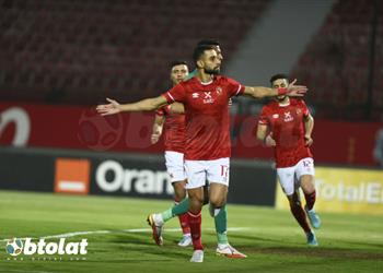 فيديو عمرو السولية يسجل هدف الأهلي الأول أمام الرجاء