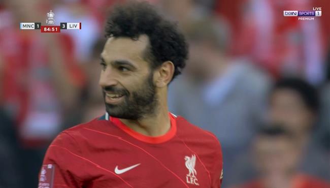 محمد صلاح يهدر فرصة هدف في مباراة ليفربول ومانشستر سيتي