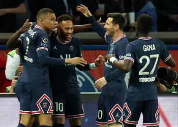 فيديو باريس سان جيرمان يقترب من لقب الدوري الفرنسي بثنائية أمام مارسيليا