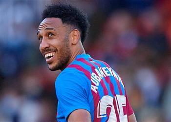 تشكيل برشلونة أمام قادش في الدوري الإسباني أوباميانج بديل ا