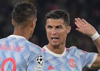 بينهم رونالدو وفاران 6 غيابات عن مانشستر يونايتد في مواجهة ليفربول بالدوري الإنجليزي