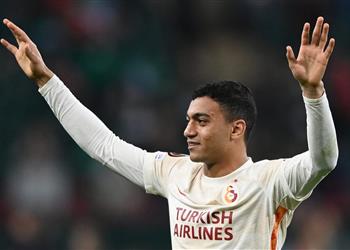 موعد والقنوات الناقلة لمباراة جالطة سراي وفاتح كاراجومروك اليوم في الدوري التركي