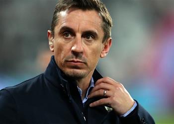 جاري نيفيل لاعبو مانشستر يونايتد محطمون والفريق على حافة الهاوية